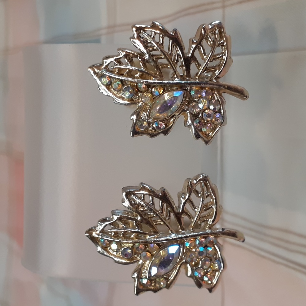 Vintage Gold Tone Rhinestone Leaf Clip Earrings